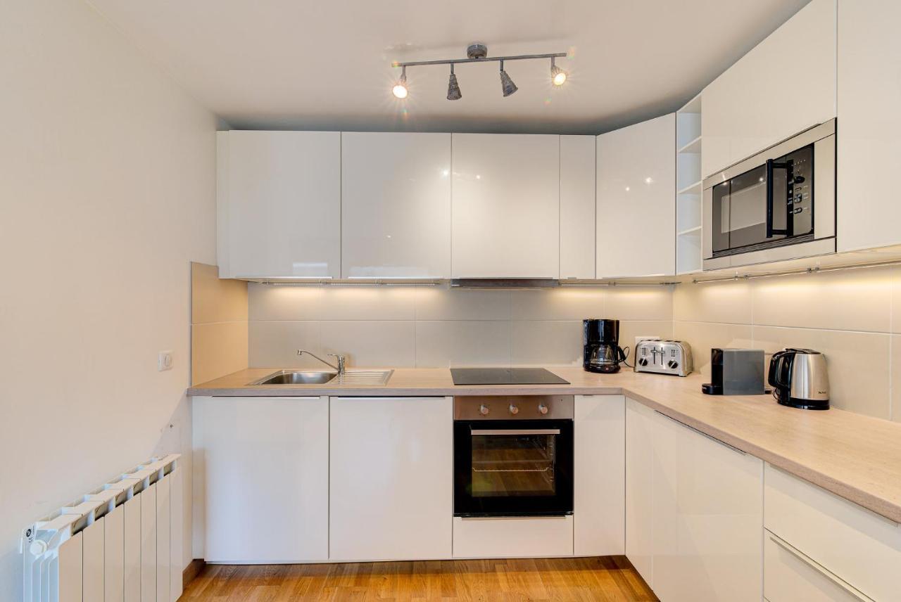 Apartment Fermes Du Montenvers B11 - Alpes Travel - Central Chamonix - Sleeps 4 Экстерьер фото